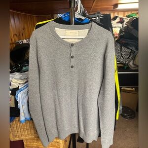 Men’s sweater